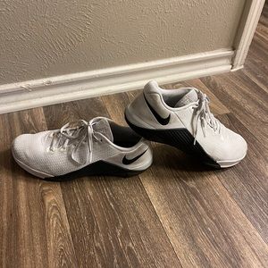 White Nike Metcon 5 CrossFit Shoes